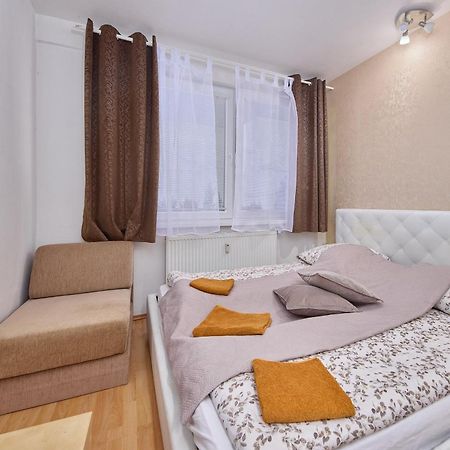 Destiny Apartment ブラチスラヴァ エクステリア 写真
