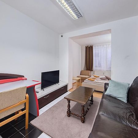 Destiny Apartment ブラチスラヴァ エクステリア 写真
