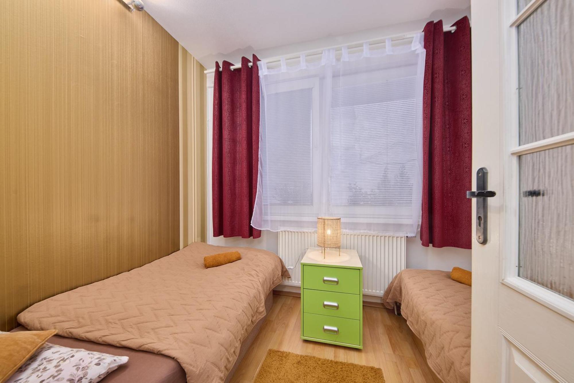 Destiny Apartment ブラチスラヴァ エクステリア 写真